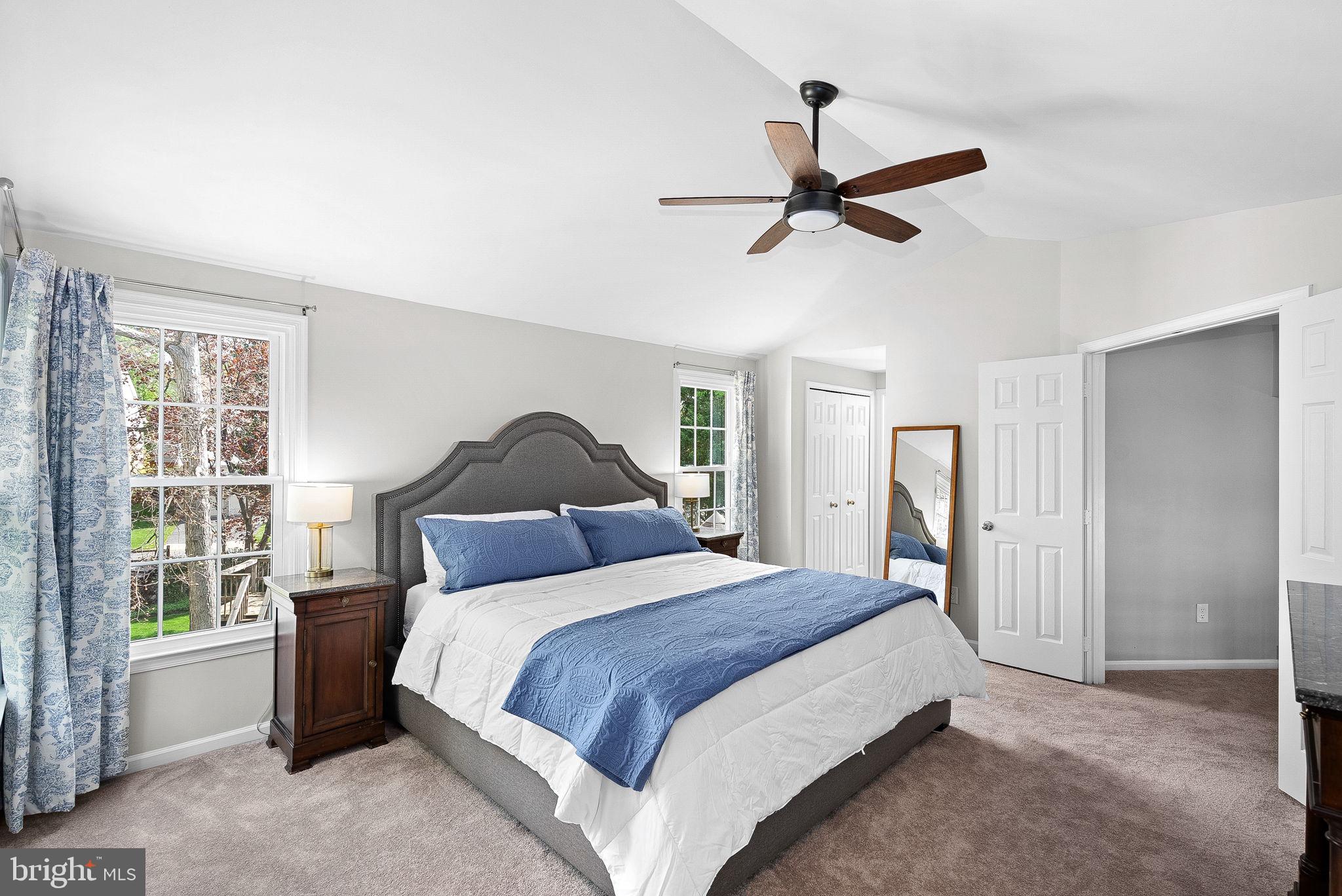 LOWES ISLAND/CASCADES - Residential