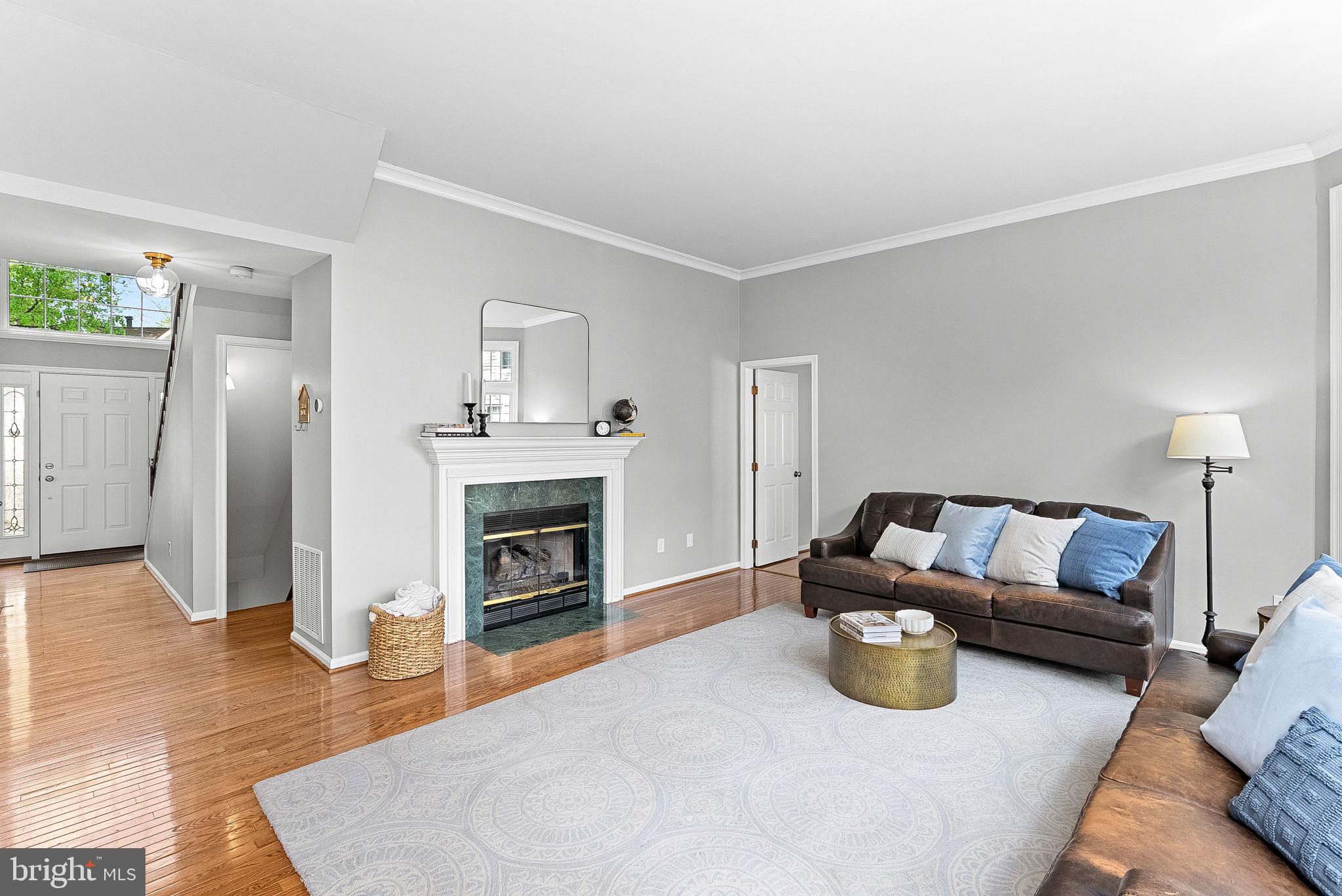 LOWES ISLAND/CASCADES - Residential