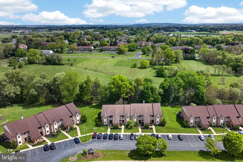 Photo of 237 Black Oak Drive, LANCASTER, PA 17602 (MLS # PALA2086734)