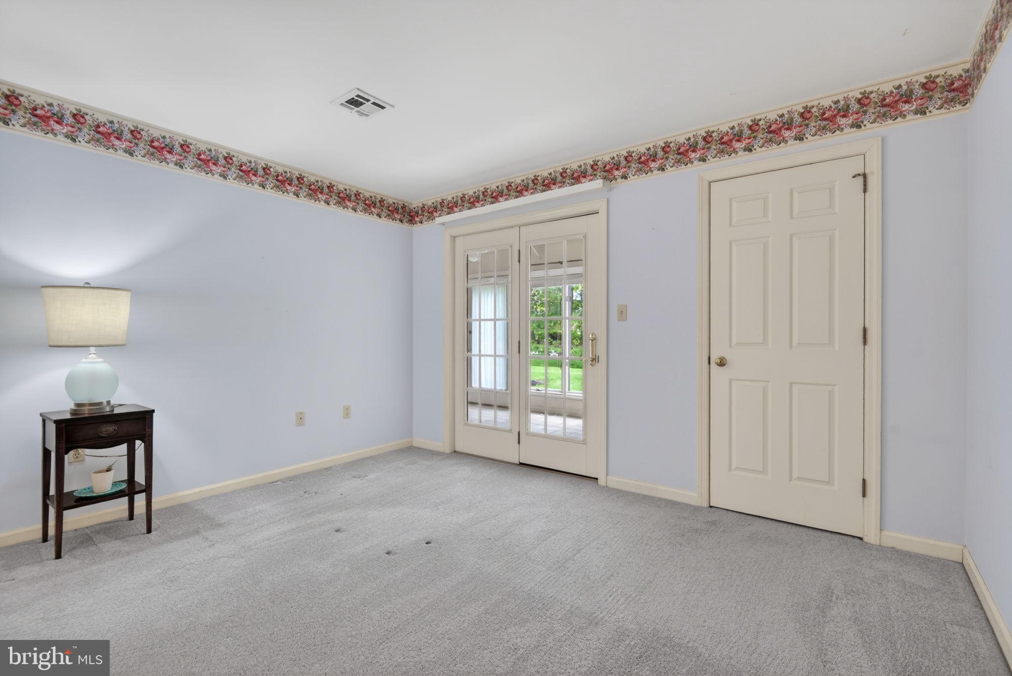 THE OAKS - Residential