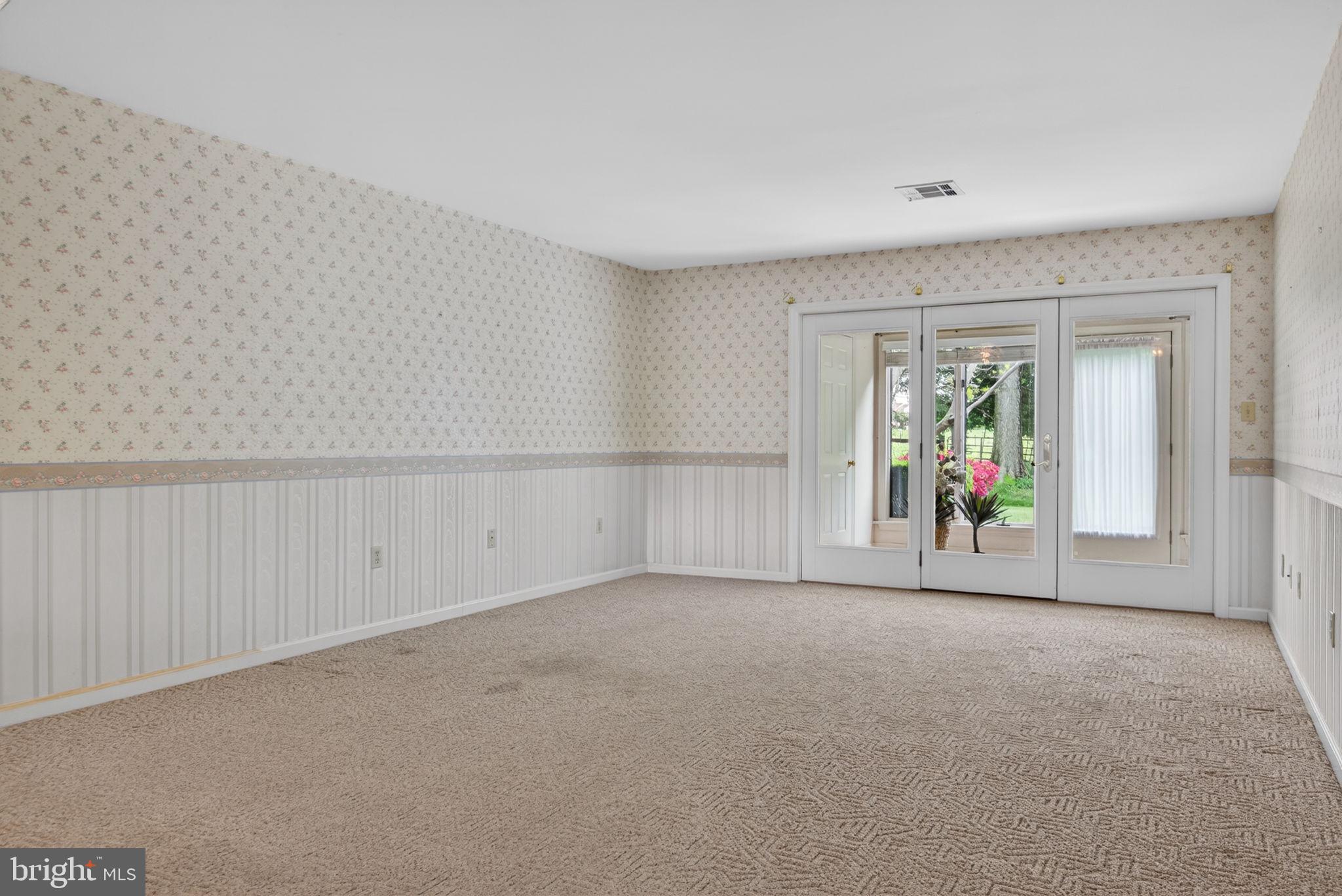 THE OAKS - Residential