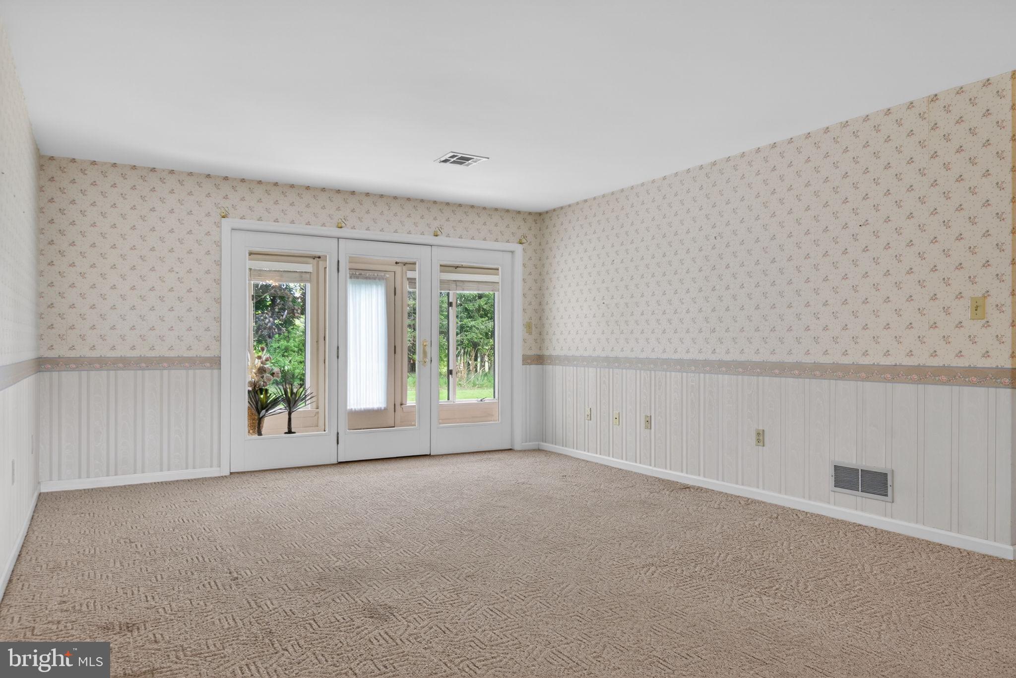 THE OAKS - Residential