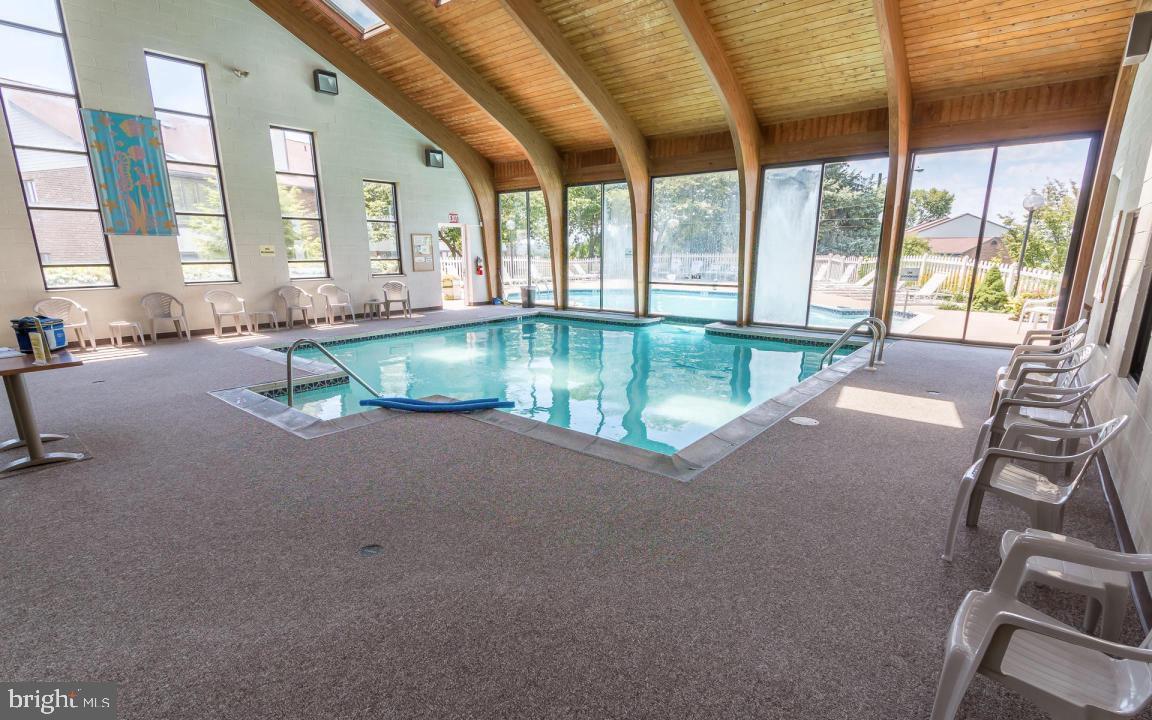 THE OAKS - Residential