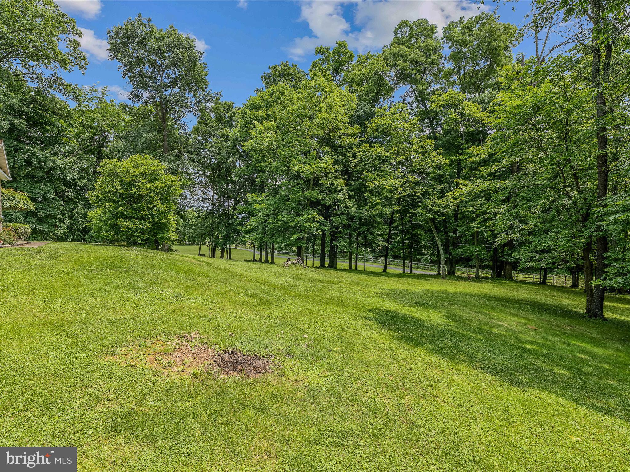 DANIEL BURHAN MINOR - Residential