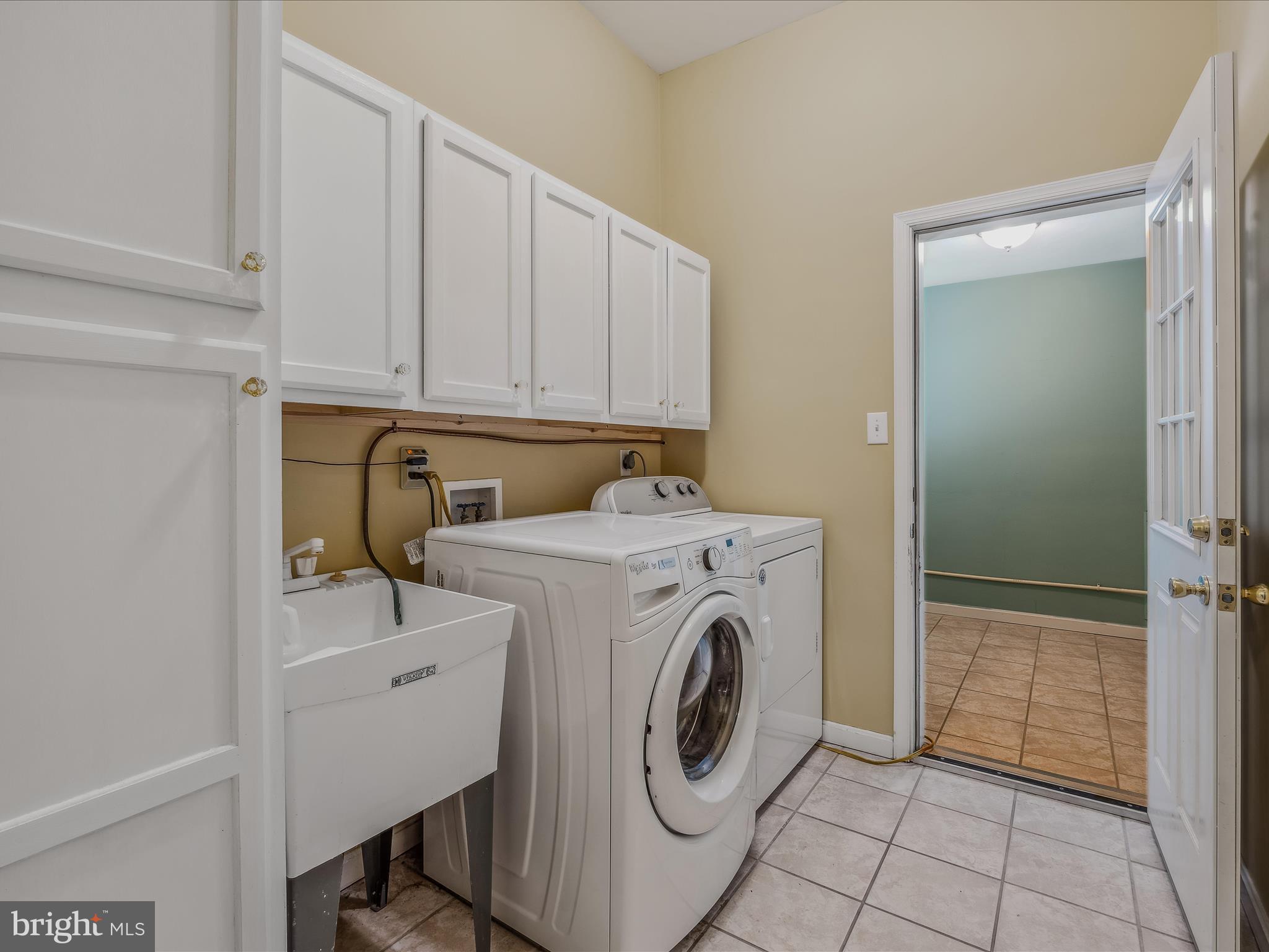 DANIEL BURHAN MINOR - Residential