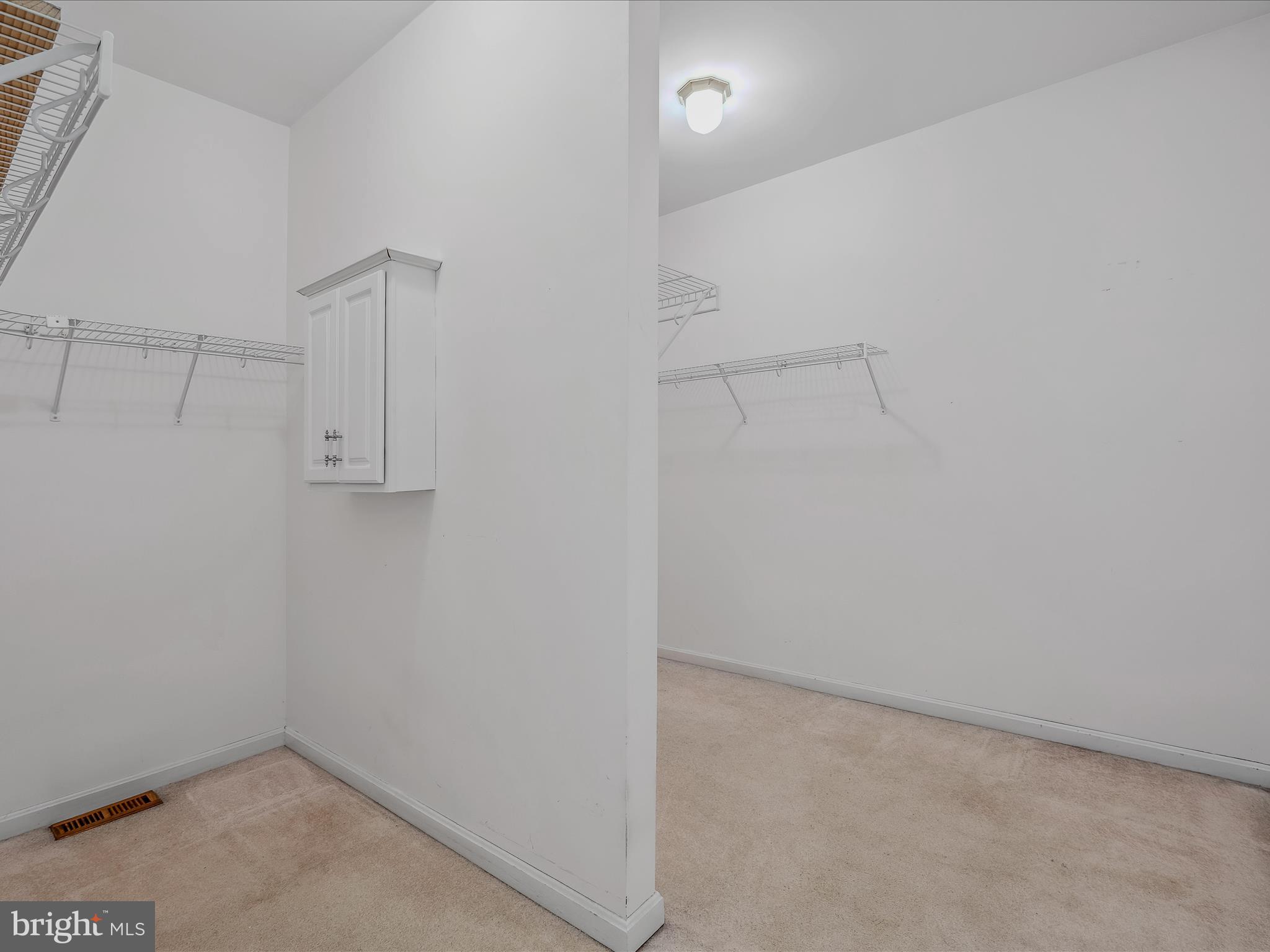 DANIEL BURHAN MINOR - Residential