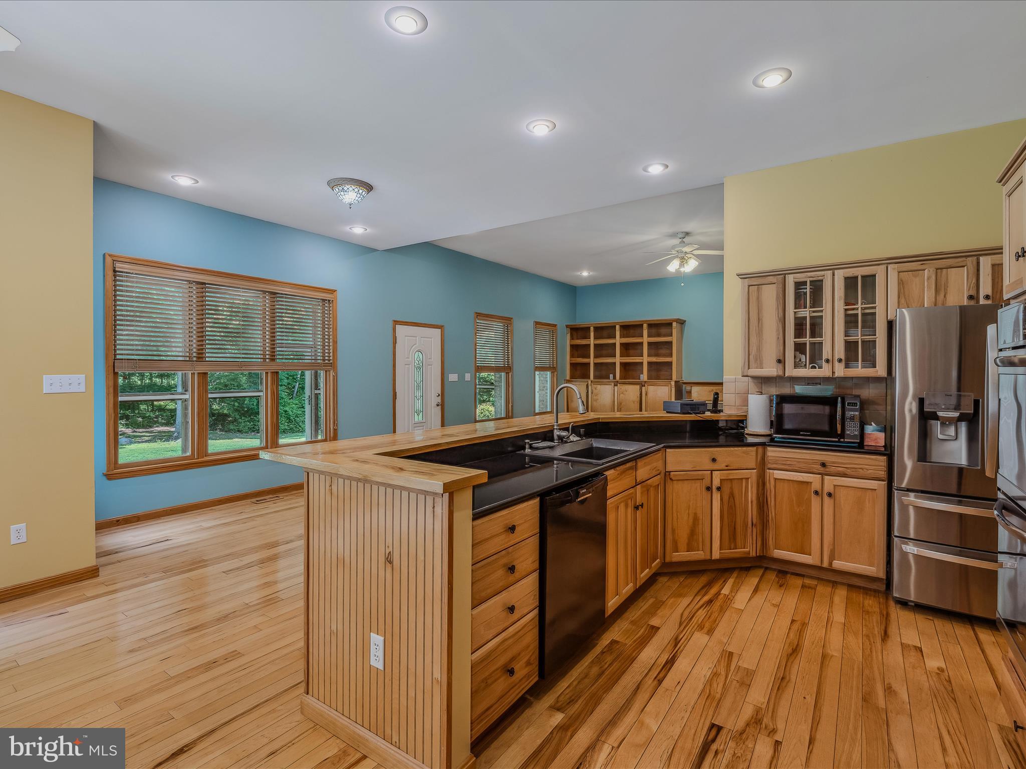 DANIEL BURHAN MINOR - Residential