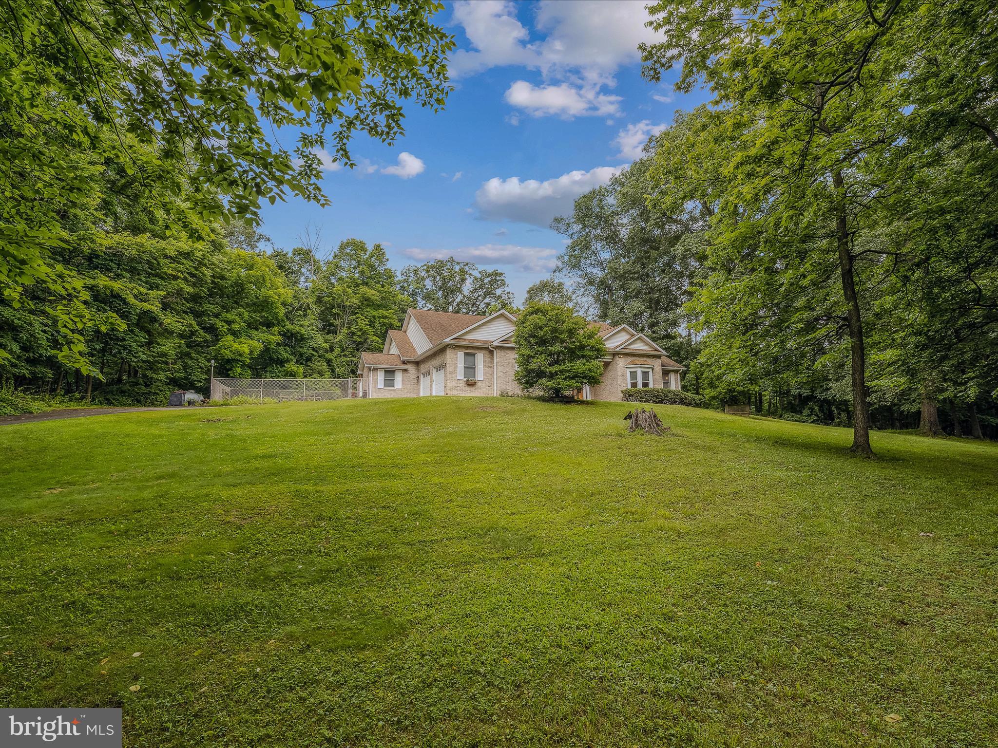 DANIEL BURHAN MINOR - Residential