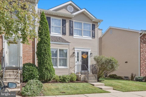 Townhouse For Sale - 11 Windward Court<br/> THURMONT, MD 21788