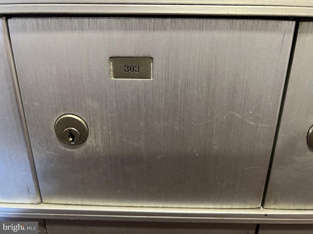 SKYLINE HOUSE - Residential Lease