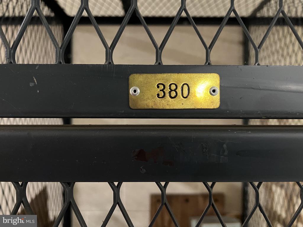 SKYLINE HOUSE - Residential Lease