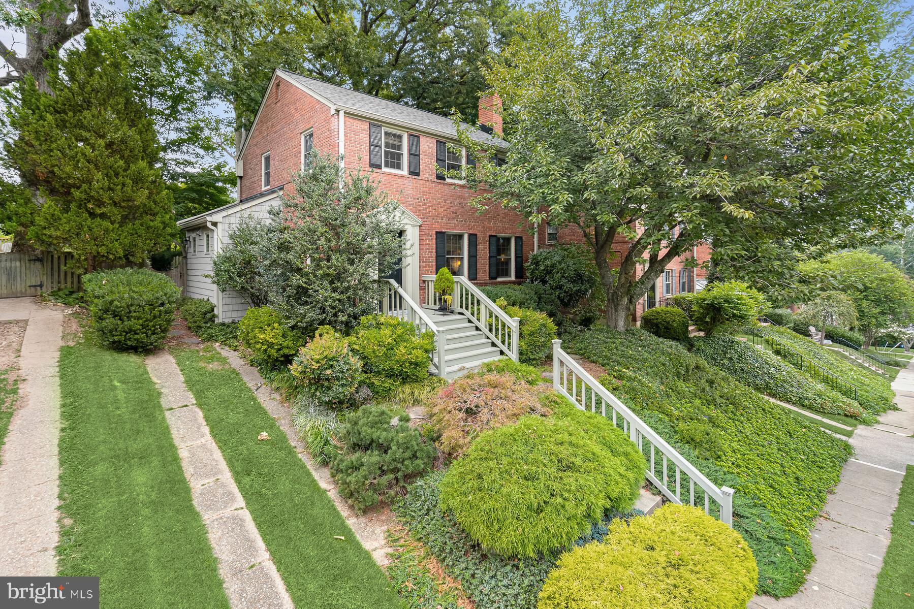 DOMINION HILLS - Residential