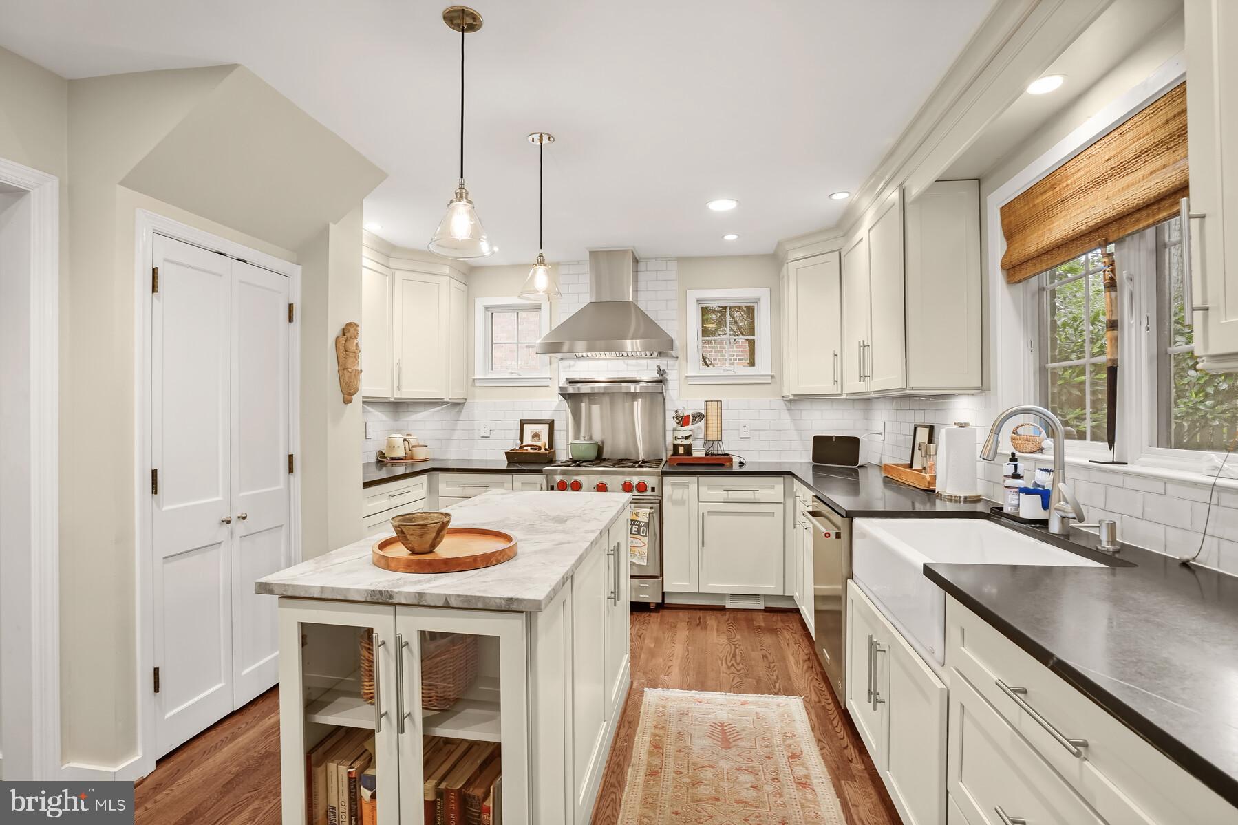 DOMINION HILLS - Residential