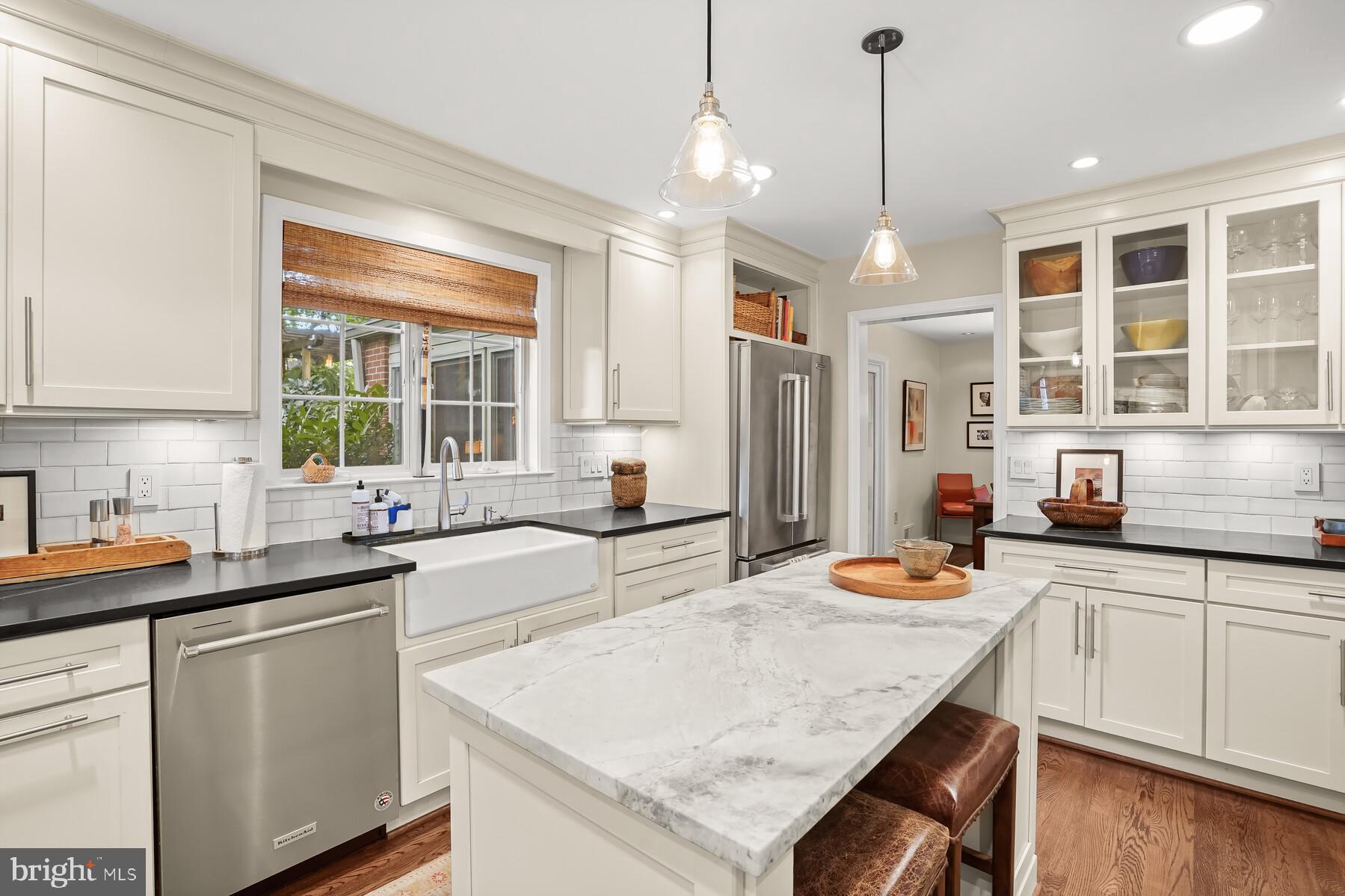 DOMINION HILLS - Residential