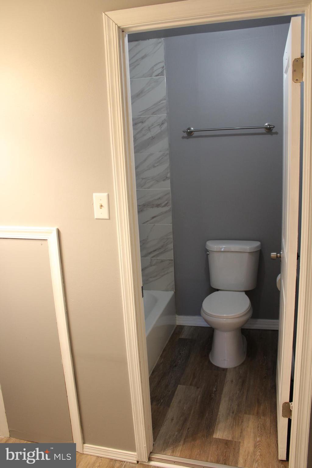 HICKORY RIDGE - Residential Lease