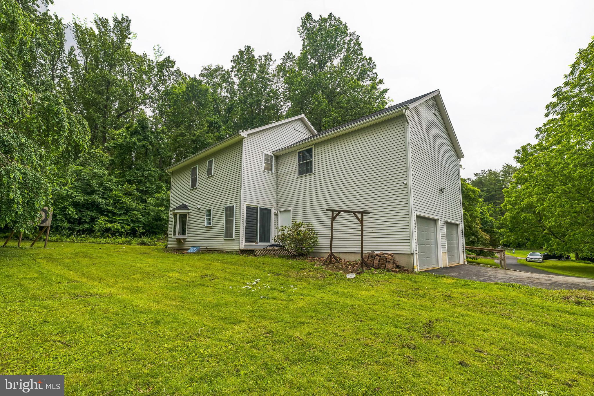17 OAKLAWN DRIVE