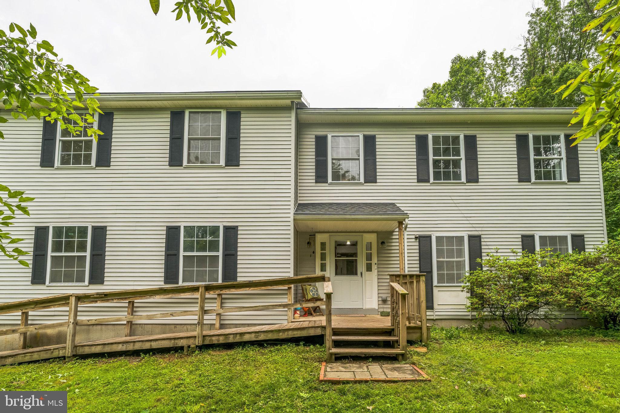 17 OAKLAWN DRIVE