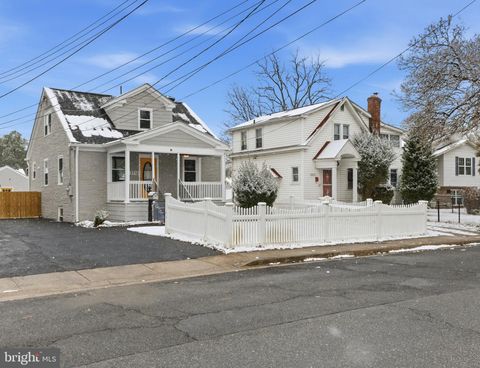 3710 42ND AVENUE BRENTWOOD MD 20722