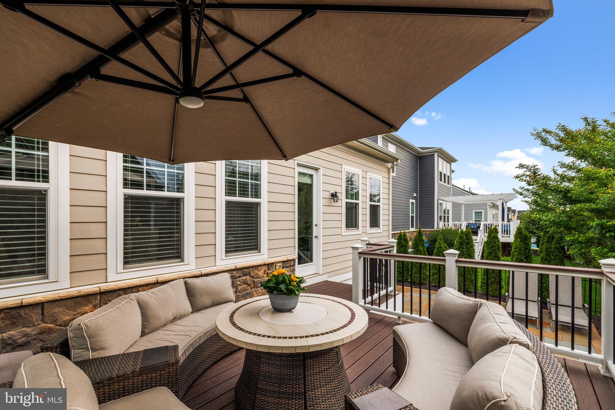 MEADOWBROOK - Residential