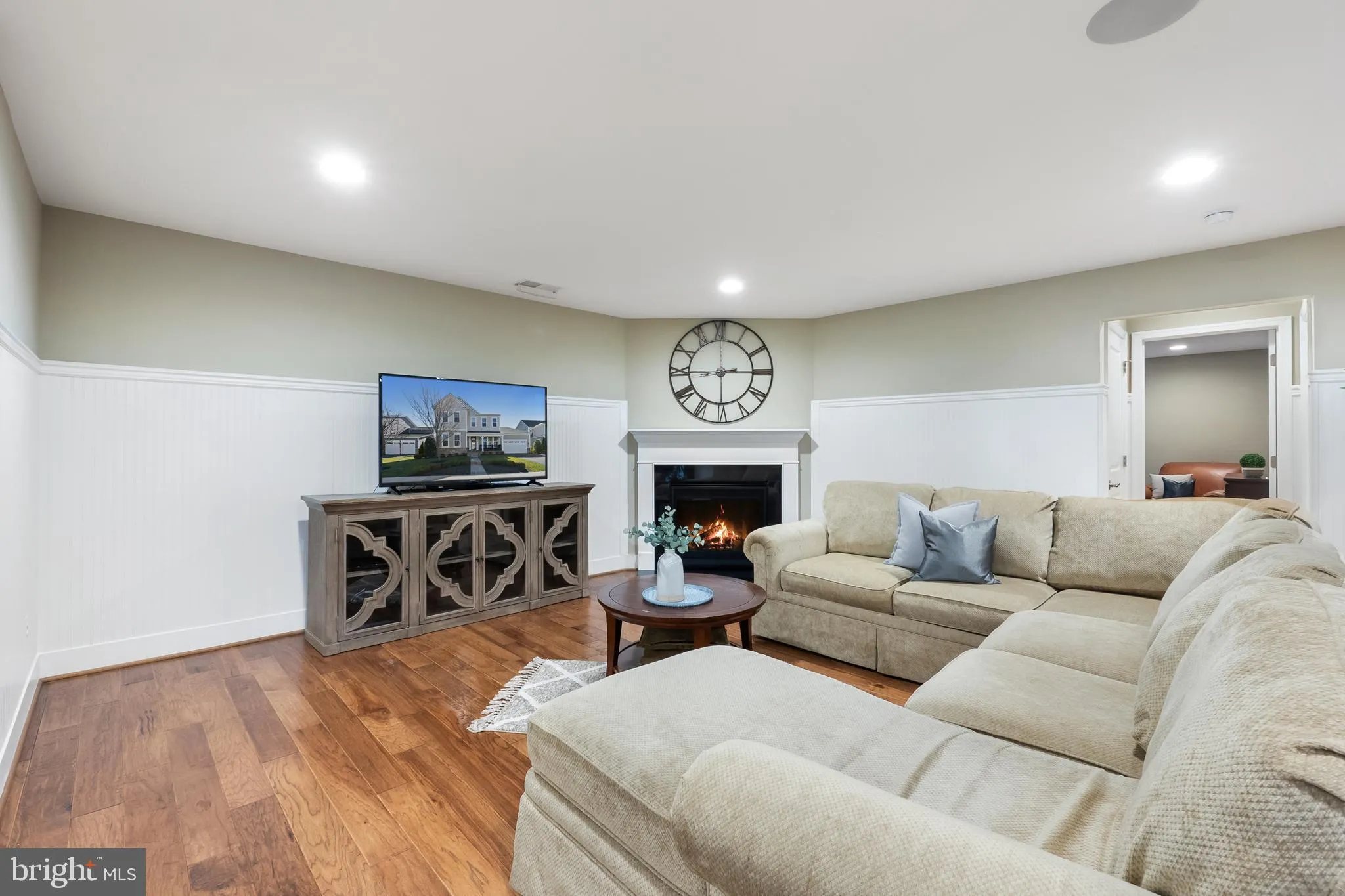 Leesburg, Virginia 20175, United States, 6 Bedrooms Bedrooms, ,4 BathroomsBathrooms,Residential,Active,84849