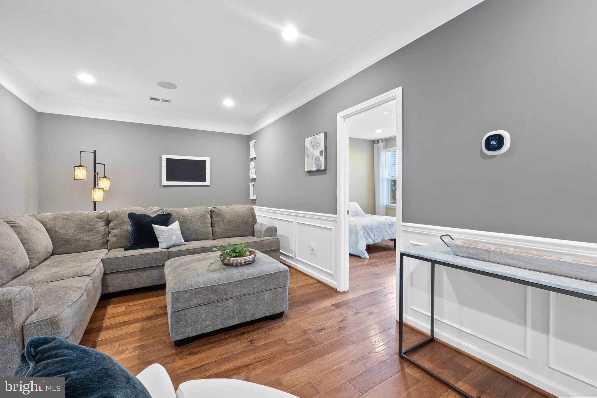 MEADOWBROOK - Residential