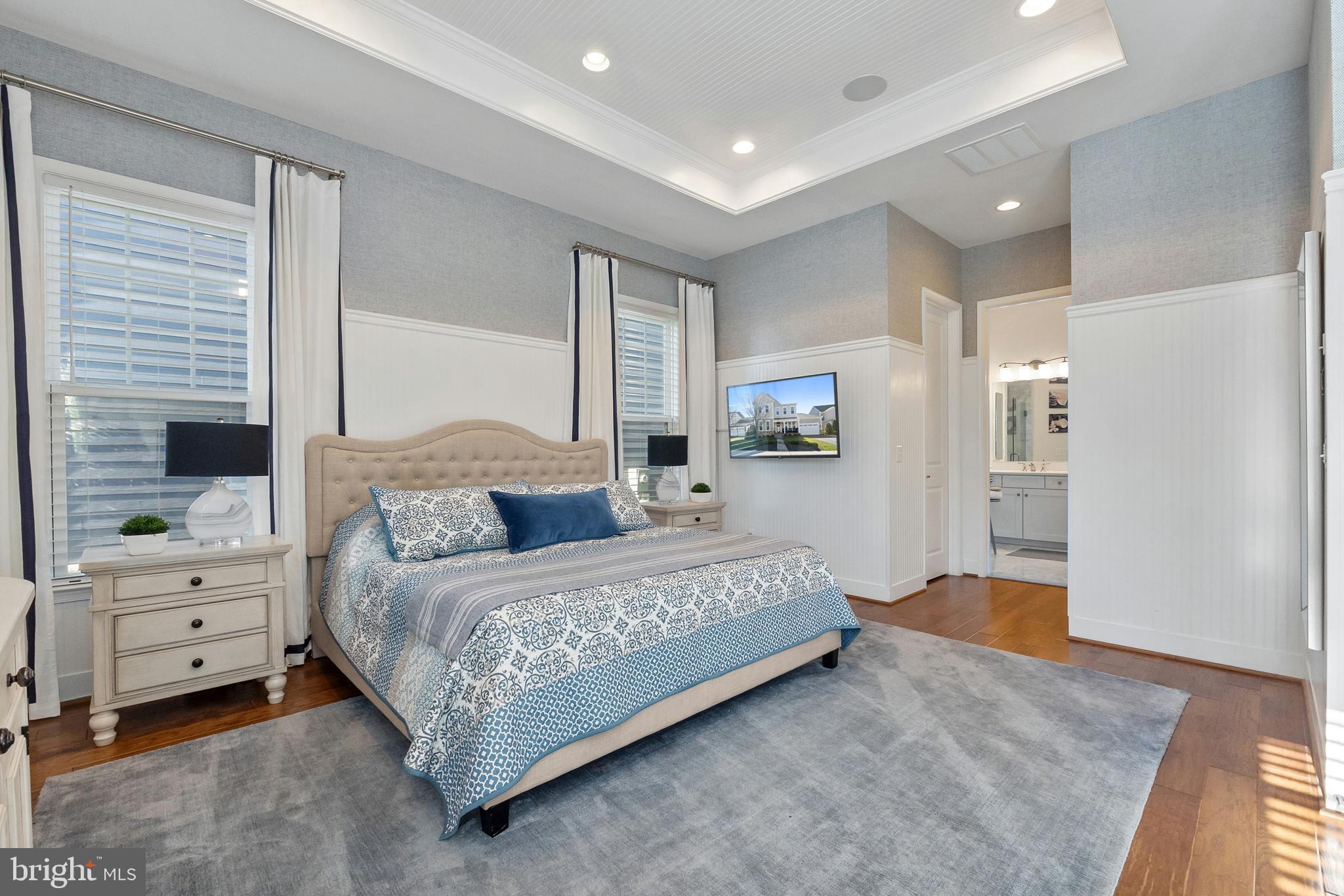 MEADOWBROOK - Residential