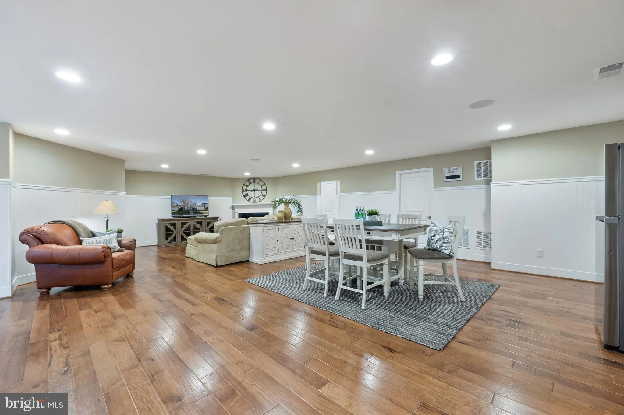 Leesburg, Virginia 20175, United States, 6 Bedrooms Bedrooms, ,4 BathroomsBathrooms,Residential,Active,84849