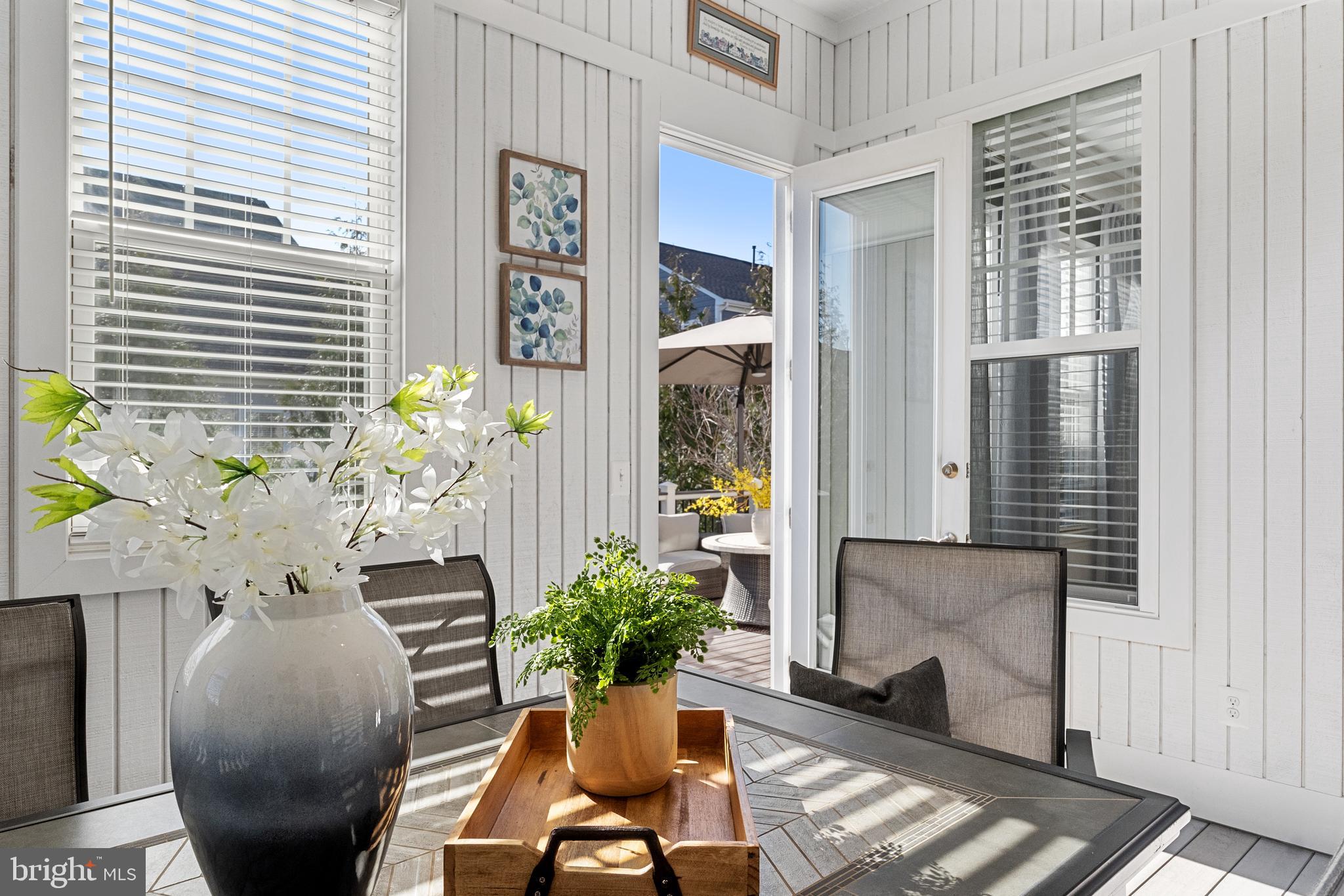 MEADOWBROOK - Residential