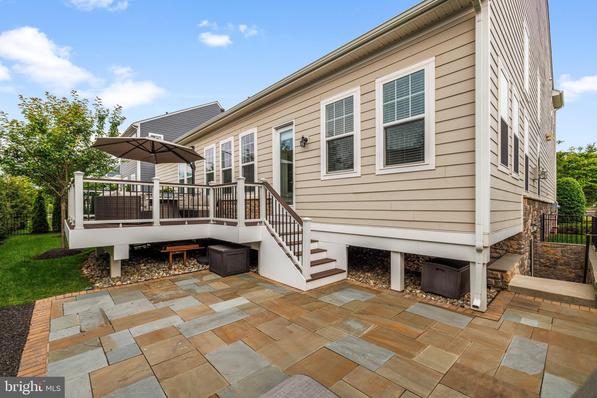 MEADOWBROOK - Residential