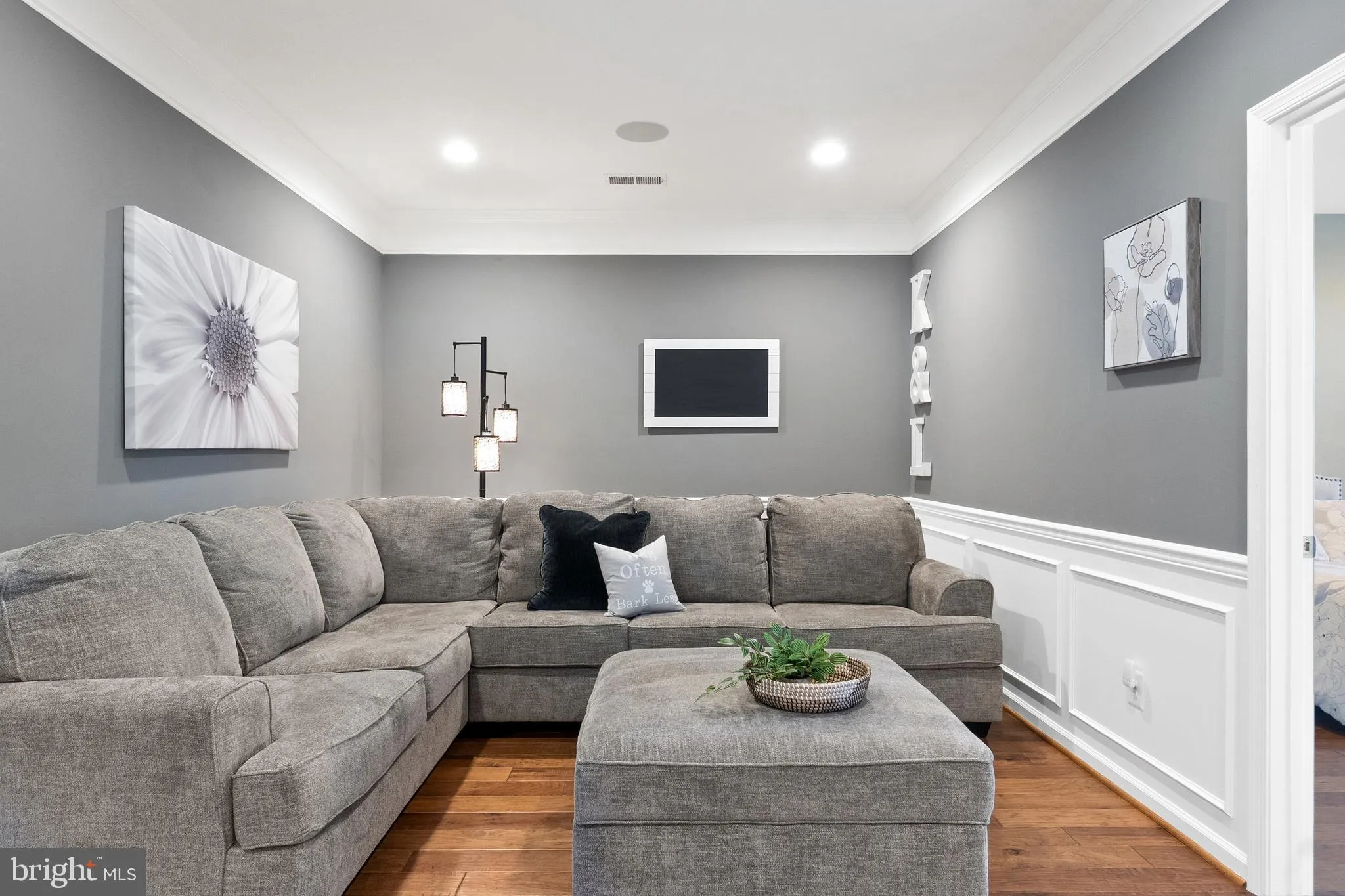 Leesburg, Virginia 20175, United States, 6 Bedrooms Bedrooms, ,4 BathroomsBathrooms,Residential,Active,84849