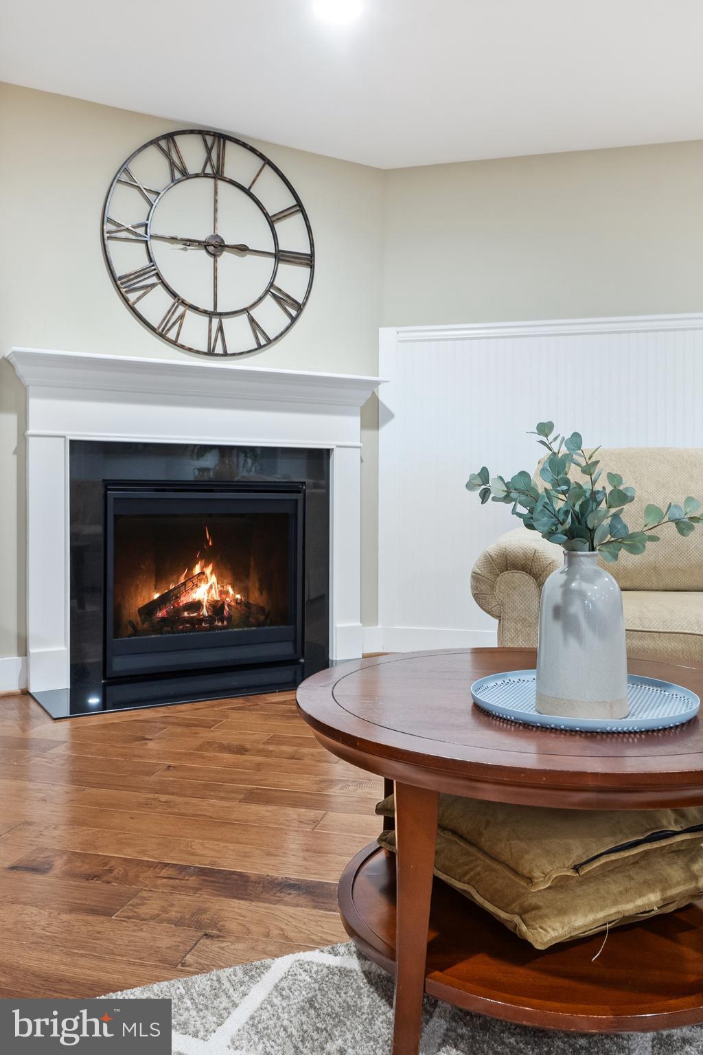 MEADOWBROOK - Residential