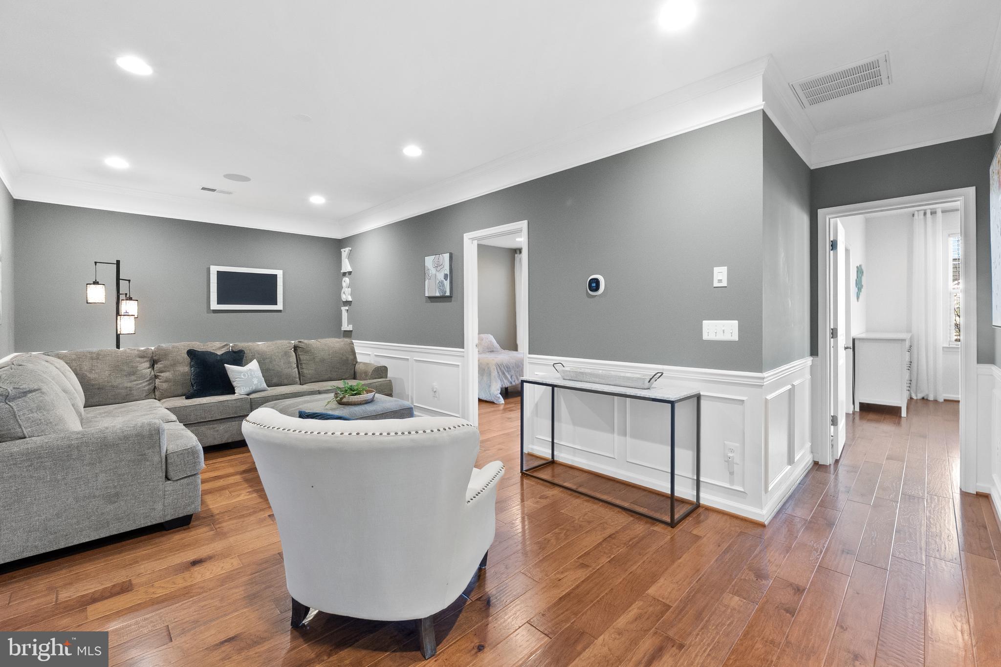 MEADOWBROOK - Residential