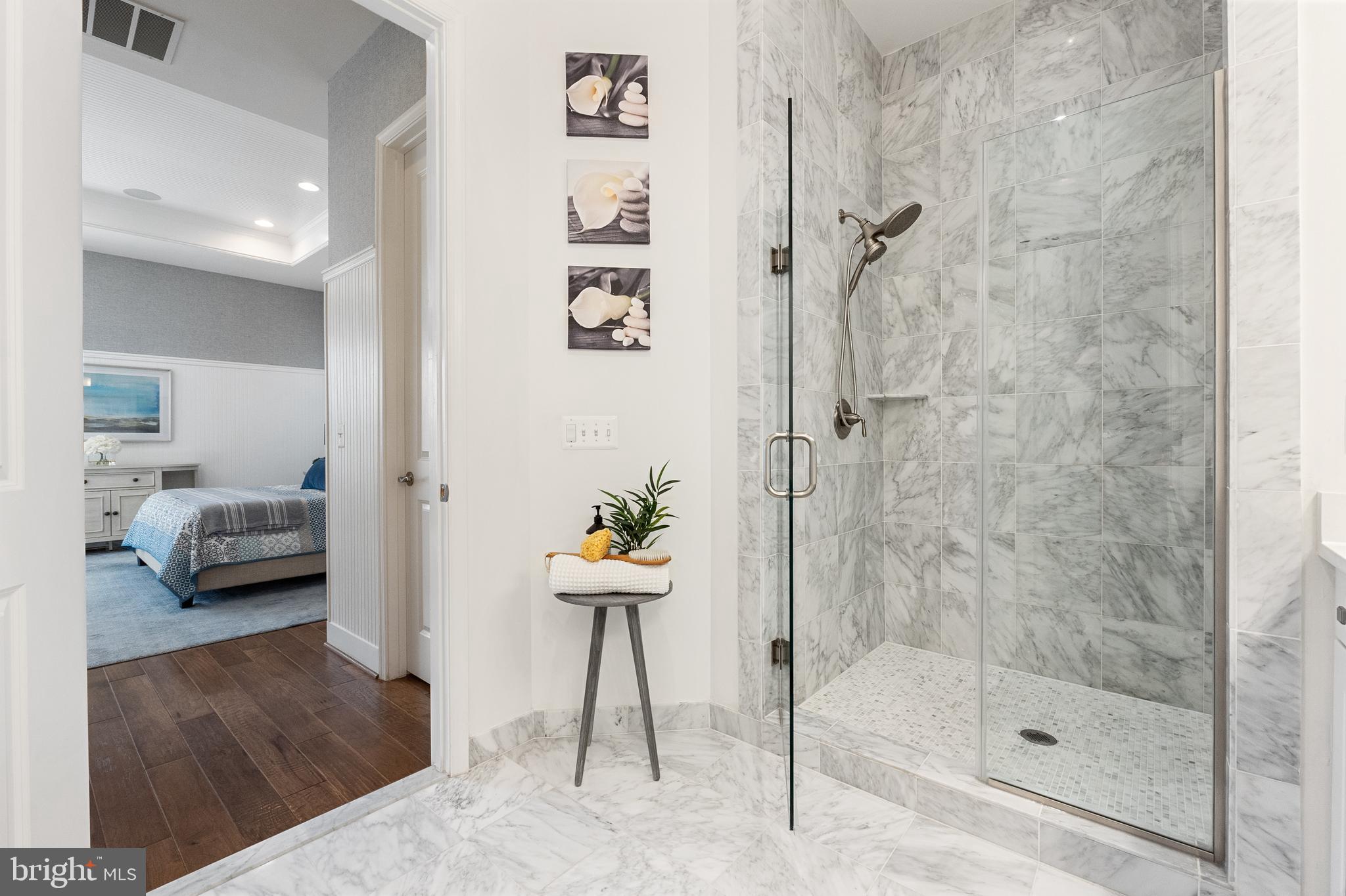 MEADOWBROOK - Residential