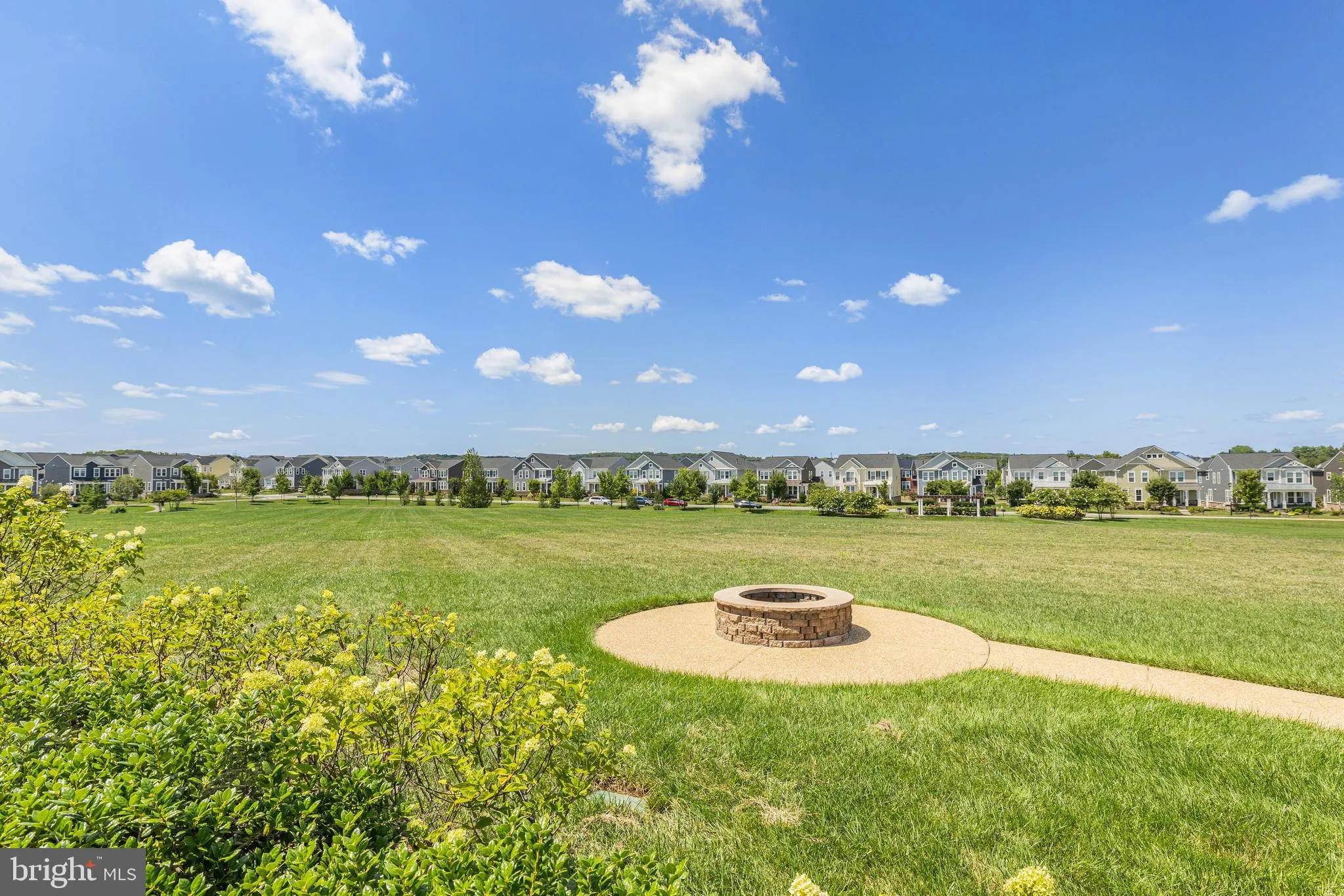 Leesburg, Virginia 20175, United States, 6 Bedrooms Bedrooms, ,4 BathroomsBathrooms,Residential,Active,84849