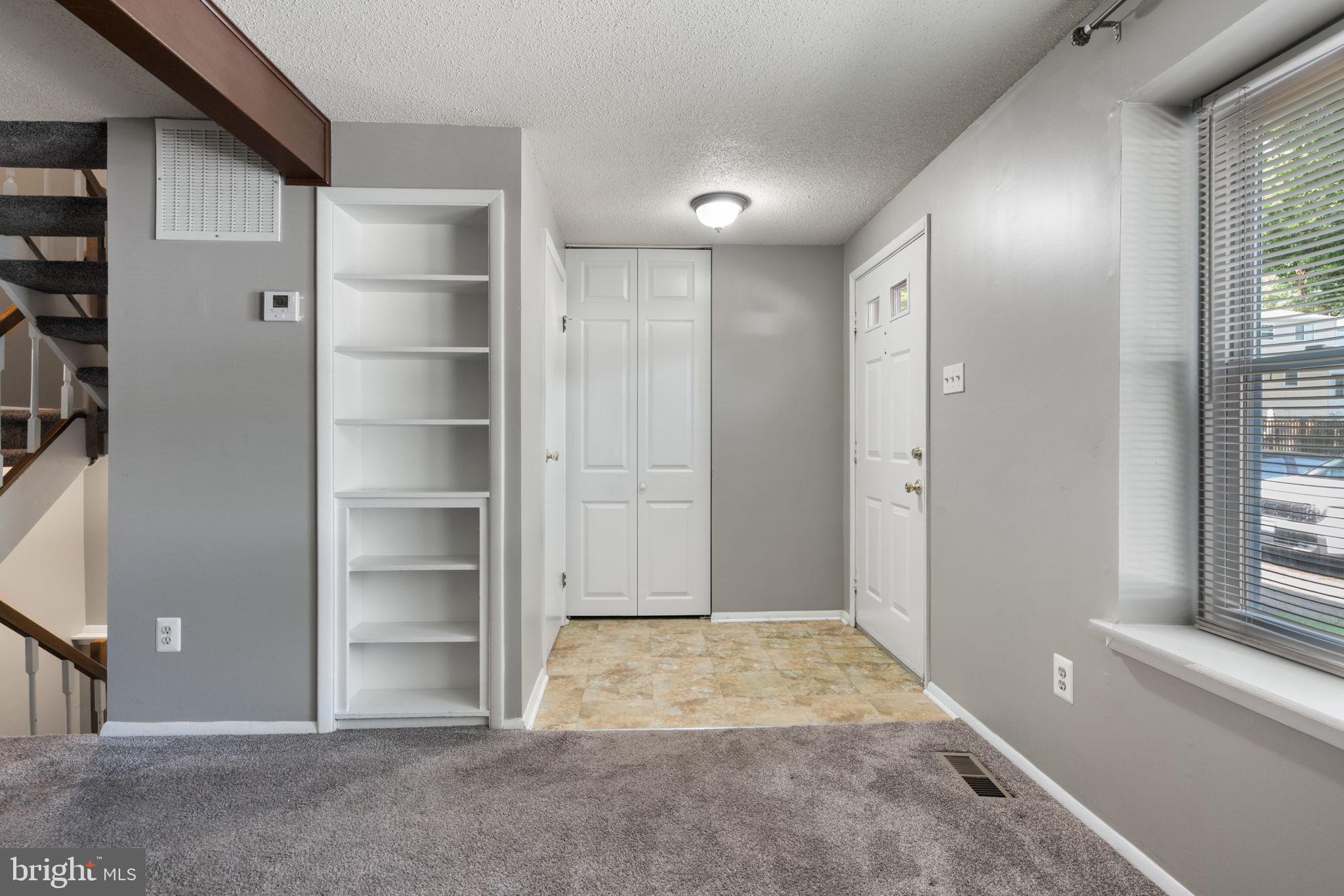 8164 CURVING CREEK COURT