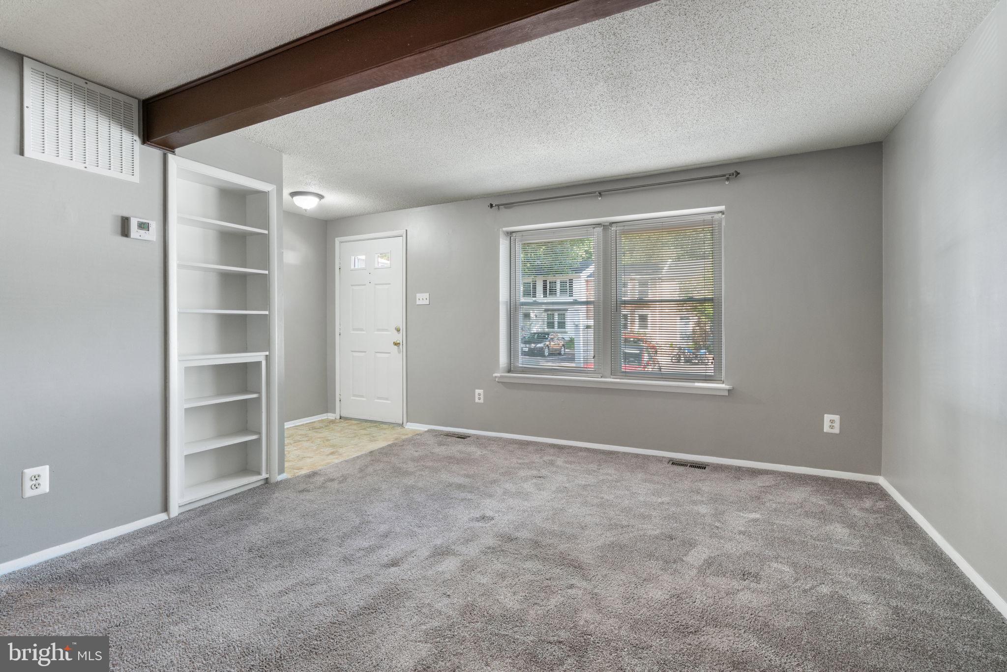 8164 CURVING CREEK COURT