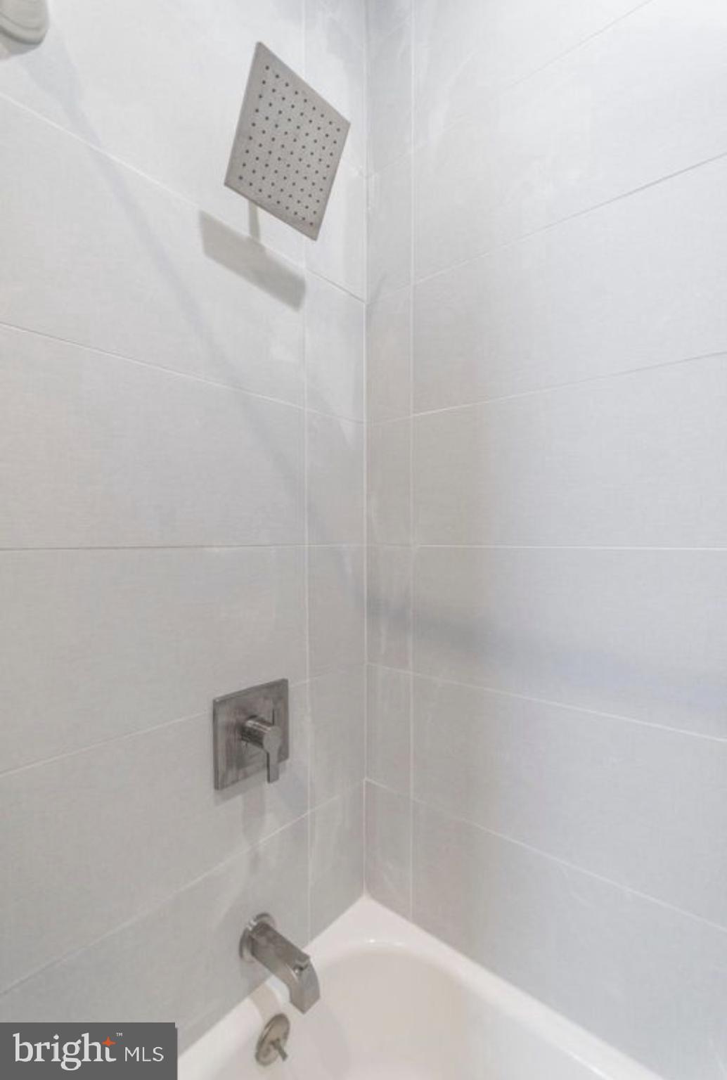 STRAWBERRY MANSION - Residential Income