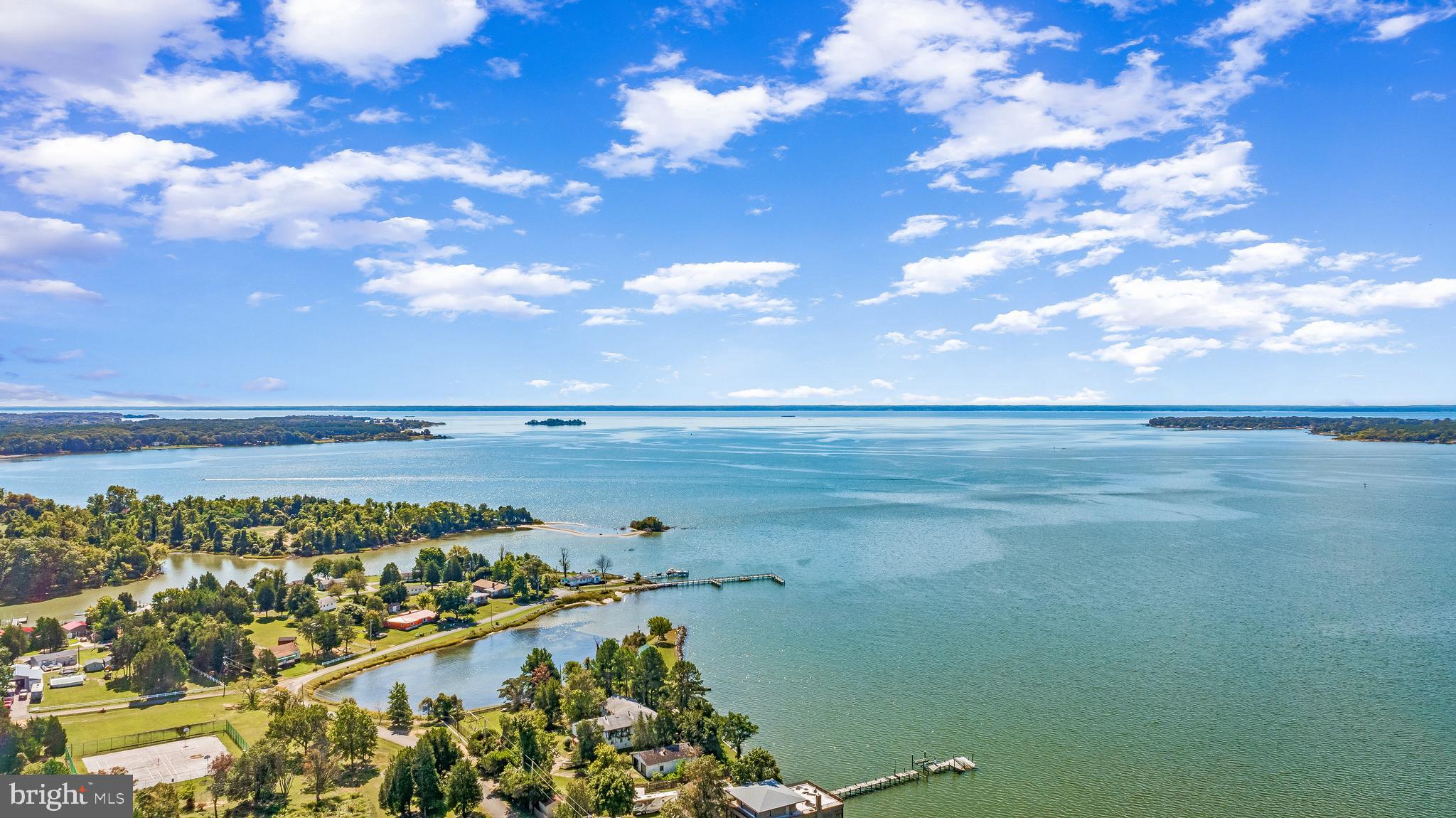 LONGVIEW BEACH - Land