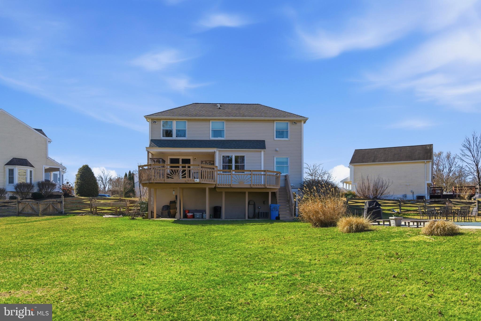 PHILADELPHIA STATION - Residential