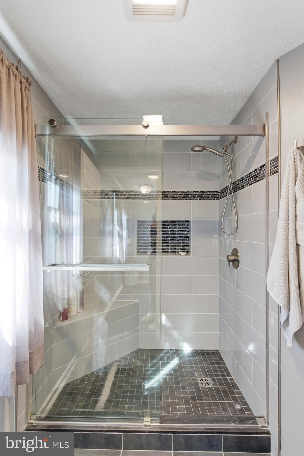 PHILADELPHIA STATION - Residential