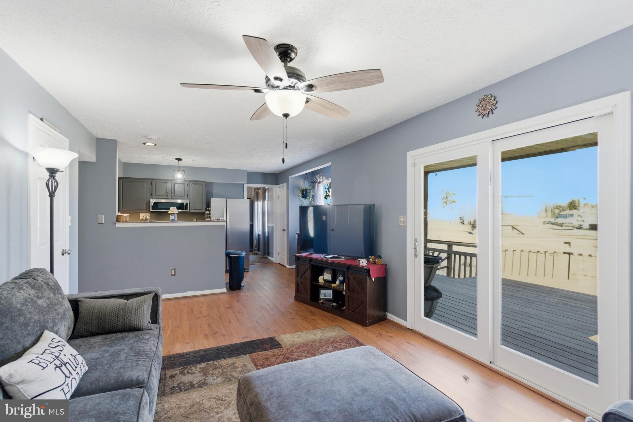 PHILADELPHIA STATION - Residential