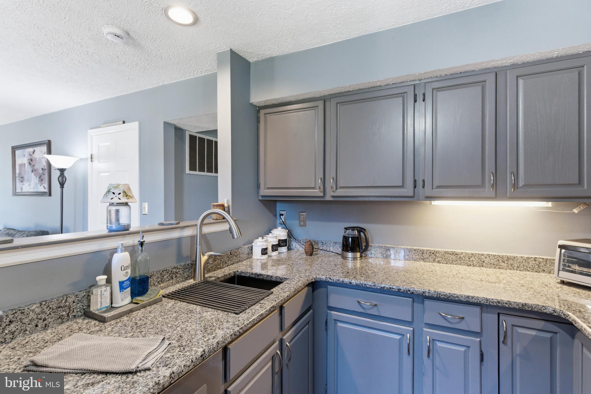 PHILADELPHIA STATION - Residential