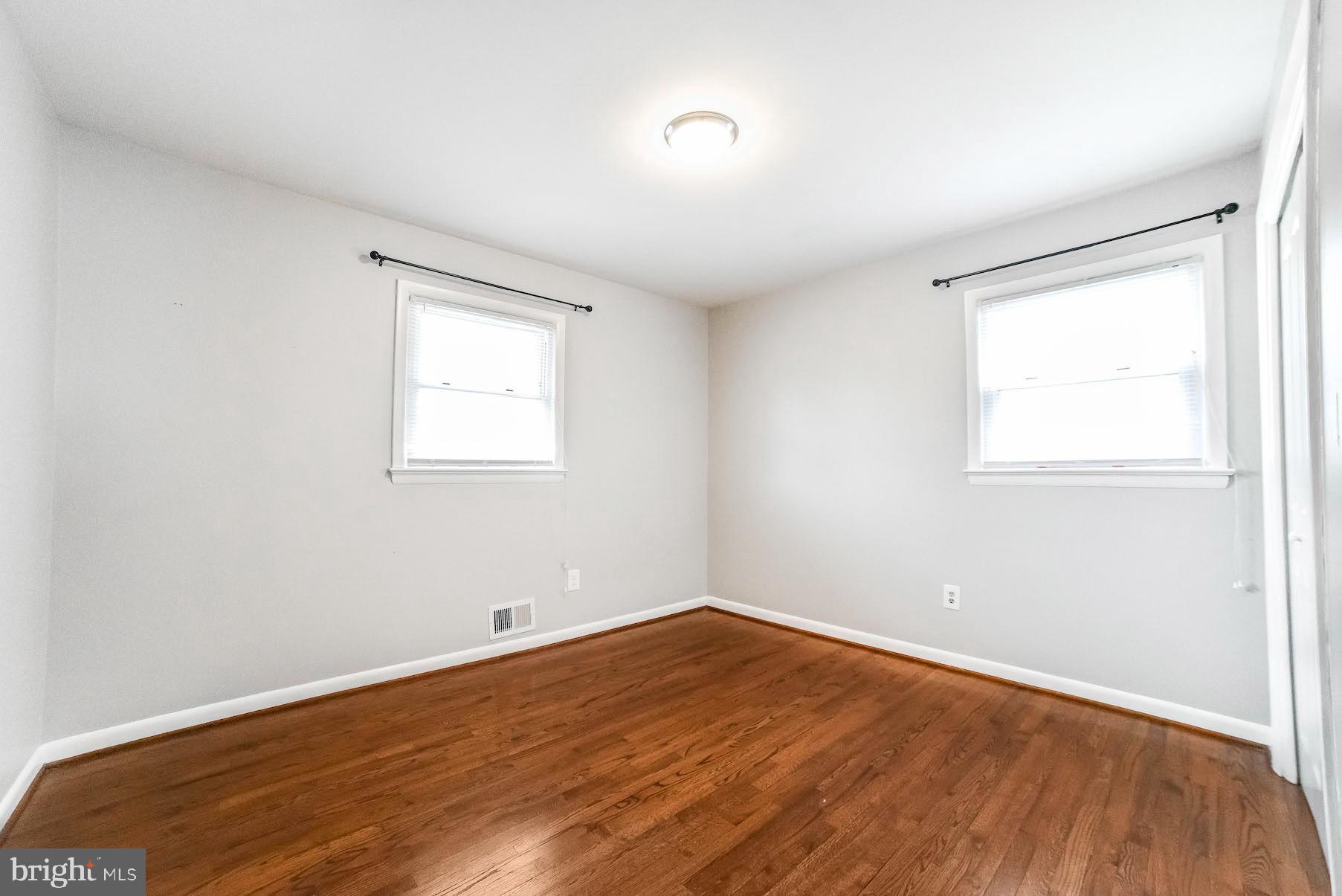 OAK HILL EST SUB - Residential