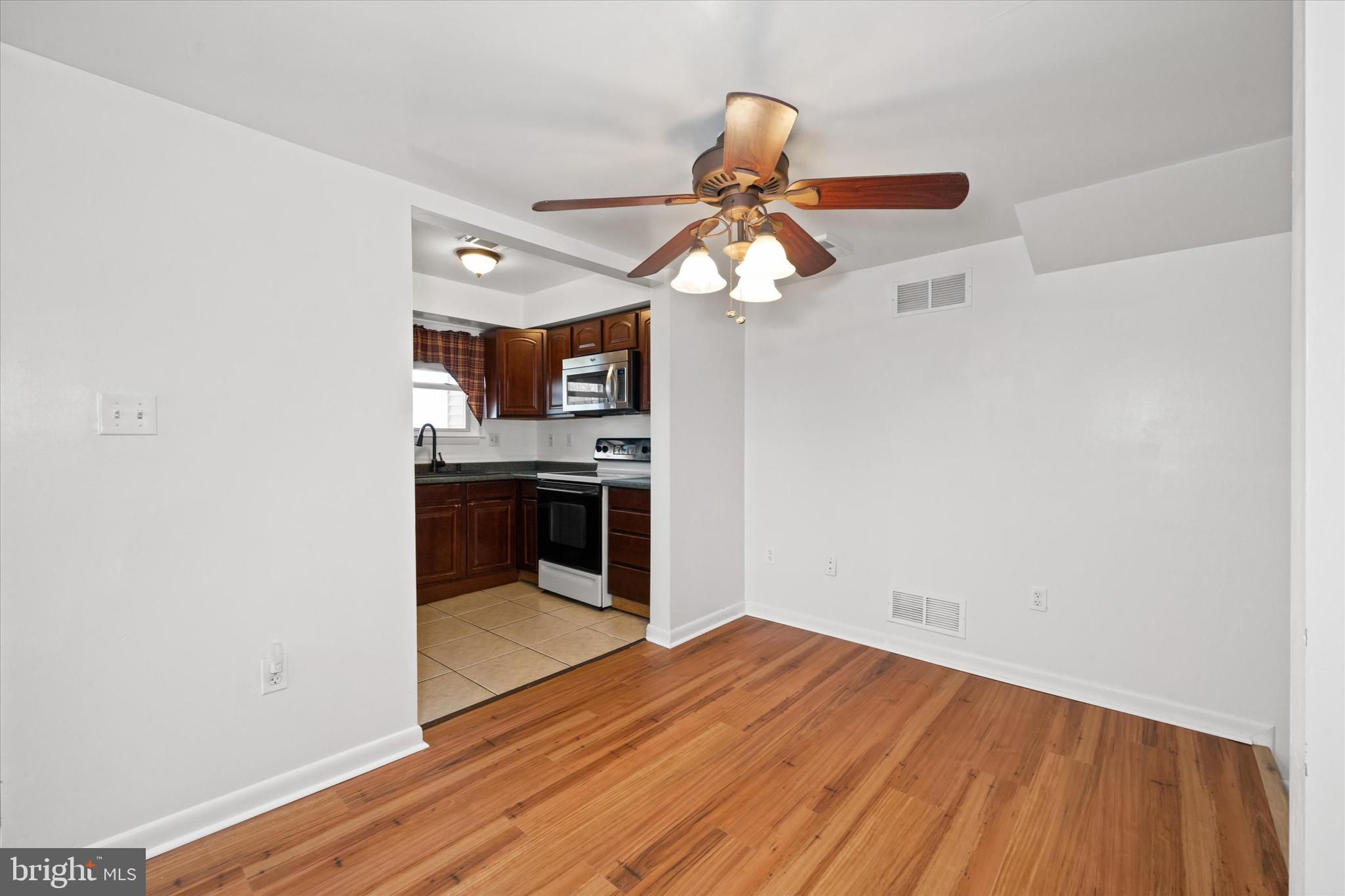 COOCHES BRIDGE FAR - Residential