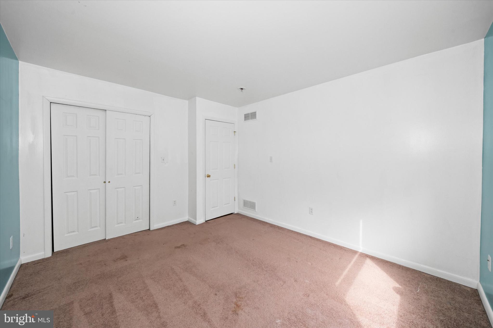 COOCHES BRIDGE FAR - Residential