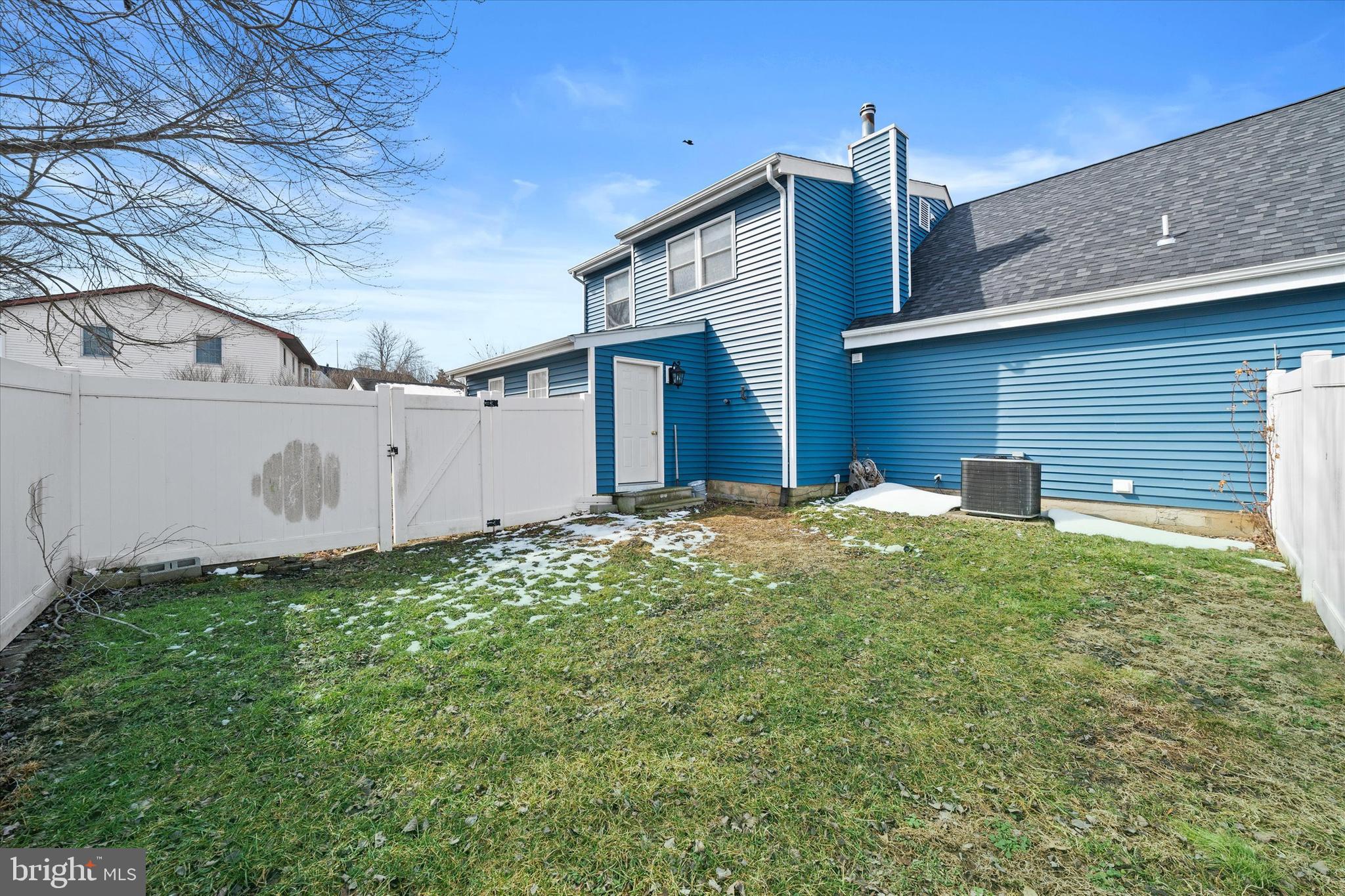 COOCHES BRIDGE FAR - Residential