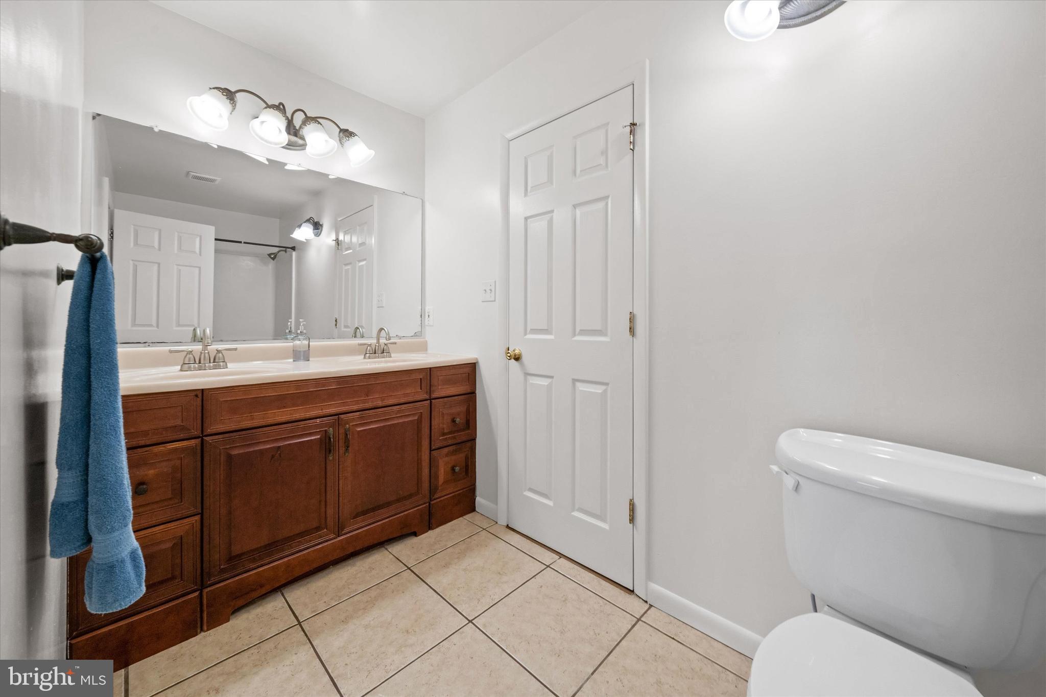 COOCHES BRIDGE FAR - Residential