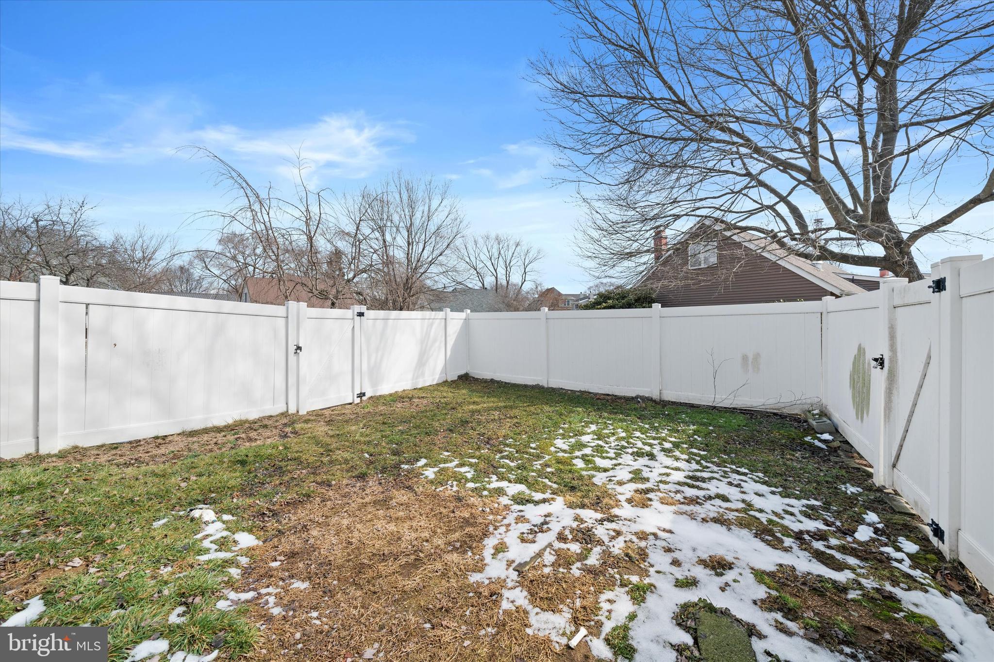 COOCHES BRIDGE FAR - Residential