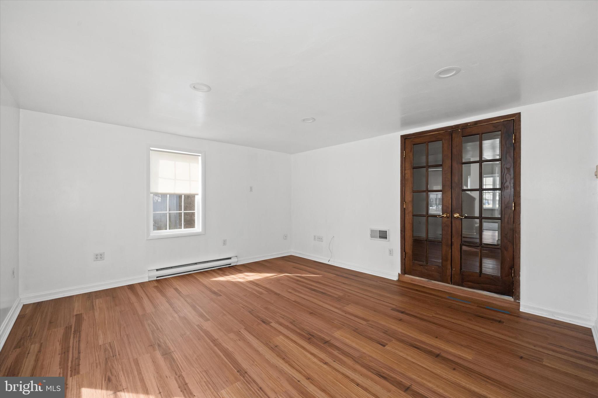 COOCHES BRIDGE FAR - Residential