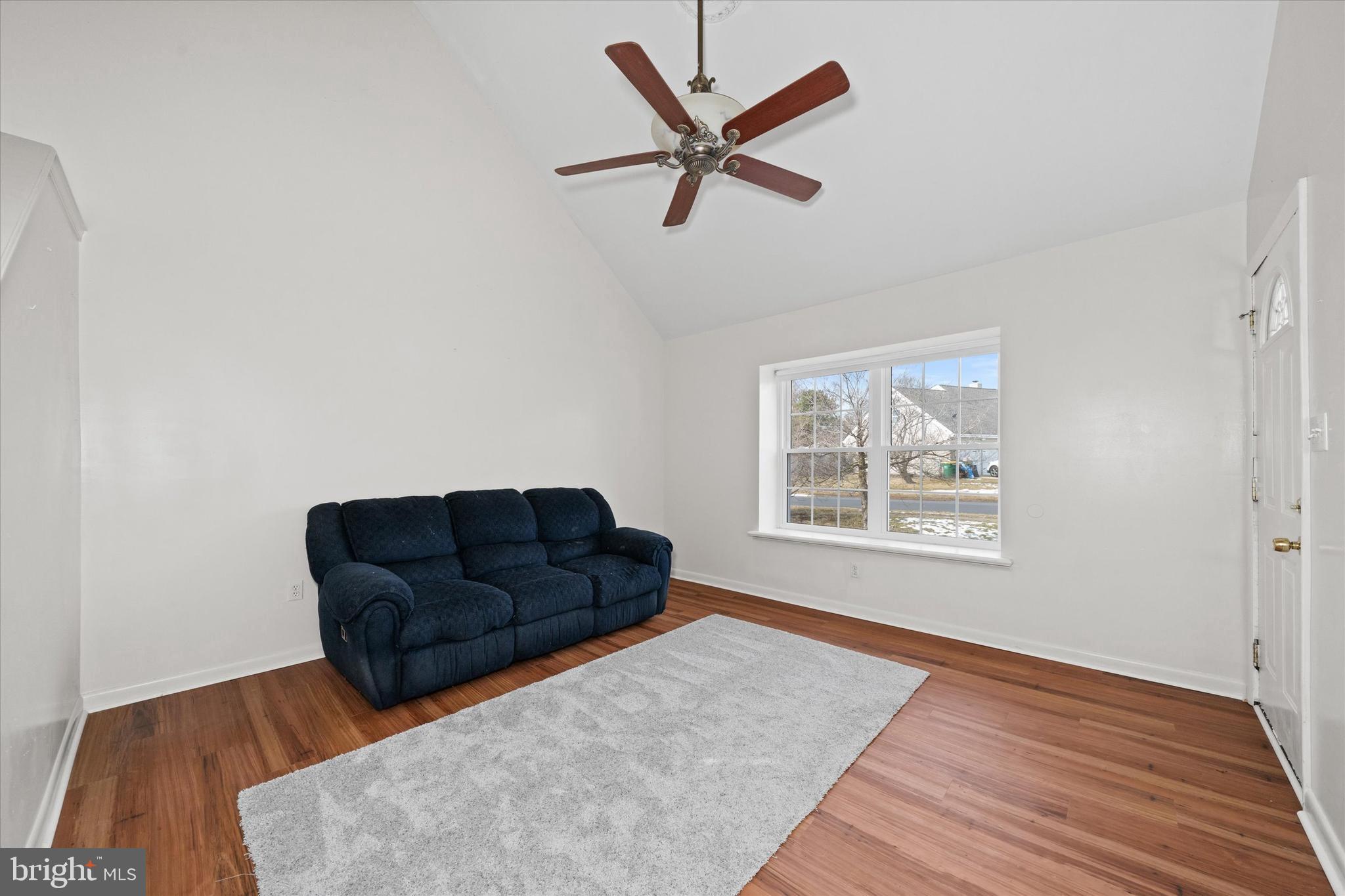 COOCHES BRIDGE FAR - Residential